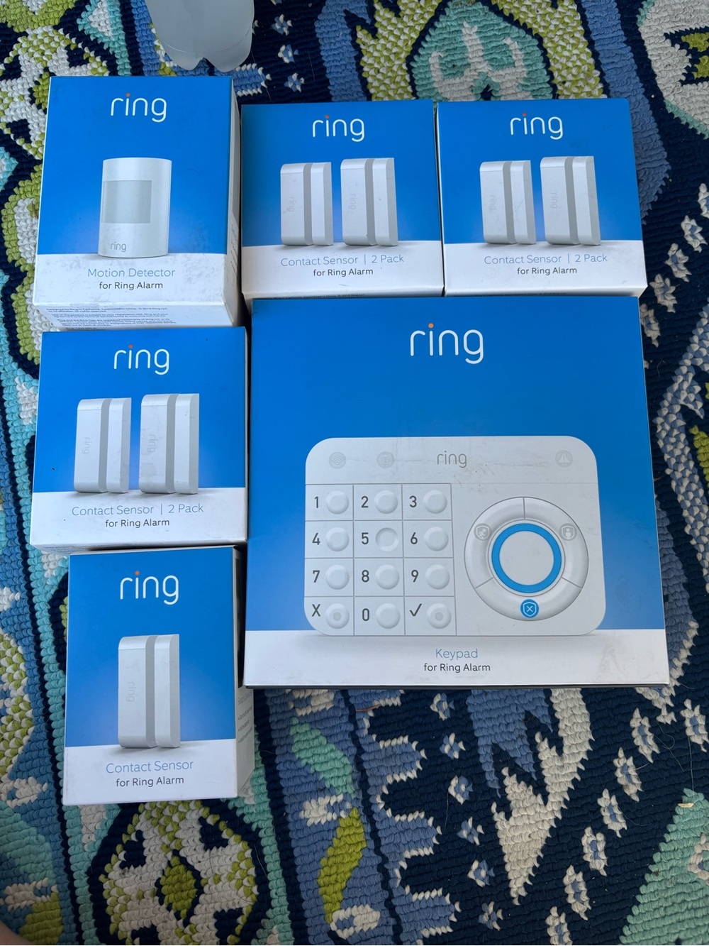 Ring White Keypad with Blue Accent